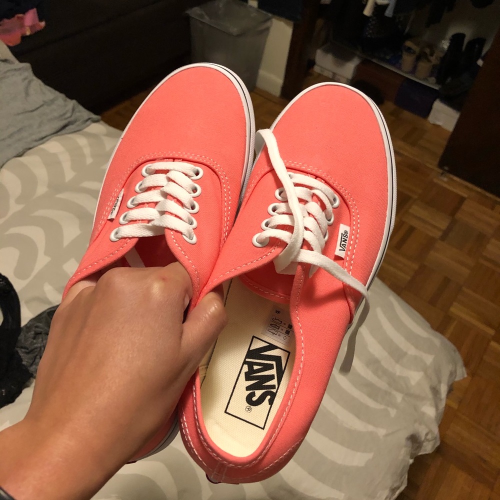 🚫SOLD🚫Vans Authentic Pink Sneakers NEW! - Picture 6 of 8